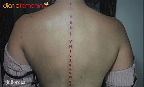 Tatuaje en la columna frases